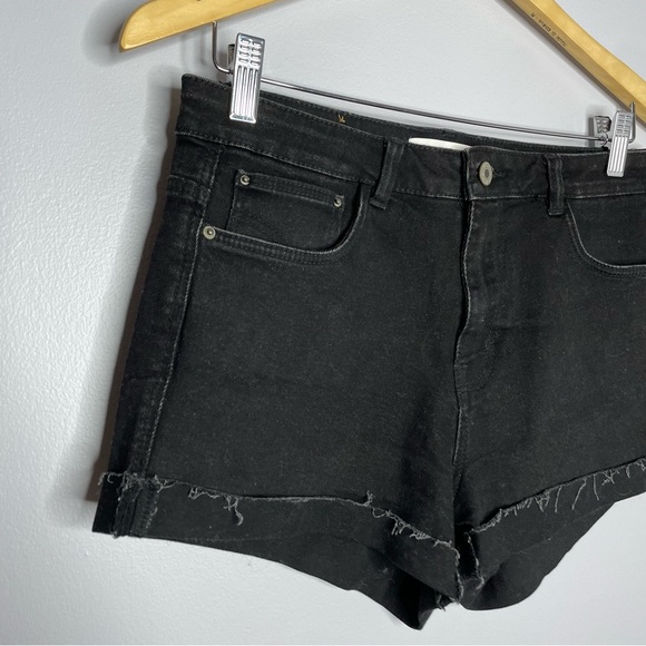 Zara High Waisted Black Denim Short - Picture 3 of 5